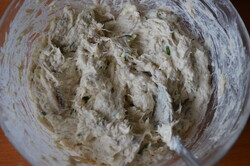 Recipe preparation Smoked mackerel spread with cottage cheese, step 4