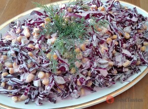 Recipe Excellent light cabbage salad with dressing made of white yogurt and sour cream