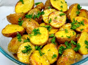 Recipe Baked potatoes with French sauce