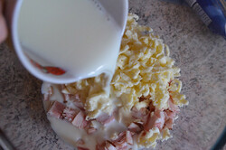 Recipe preparation Baked rice with ham and cheese, step 1