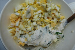 Recipe preparation Egg spread with wild garlic, step 6