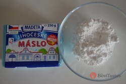 Recipe preparation Vanilla rounds glued with marmalade, step 1