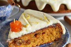 Recipe preparation Healthier type of a dessert - Carrot cake with lemon glaze, step 17