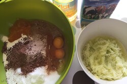 Excellent zucchini gingerbread recipe, step 2