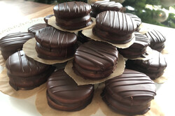 Recipe preparation Honey rounds: The tastiest Christmas cookies covered in chocolate, step 7