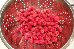 Recipe preparation Grated raspberry dessert with pudding, step 13