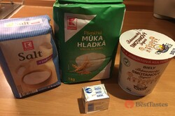 Recipe preparation The best bread substitute made in a mug. Plain yogurt flatbread that even a beginner can prepare., step 1