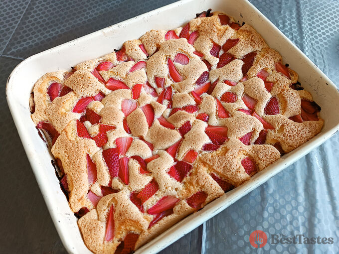 Try the best recipe for the simplest strawberry cake that melts in your mouth like a cloud.