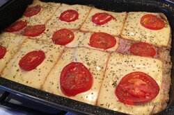 Recipe preparation Baked pizza toasts with easy and quick preparation, step 12