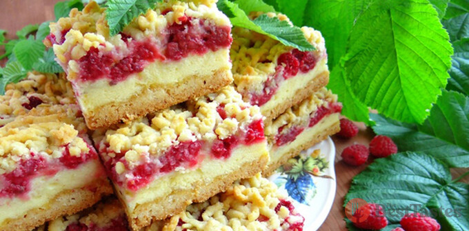Recipe Grated raspberry dessert with pudding