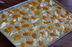 Recipe preparation Bun cake with mascarpone and tangerines, step 2