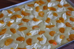 Recipe preparation Bun cake with mascarpone and tangerines, step 1