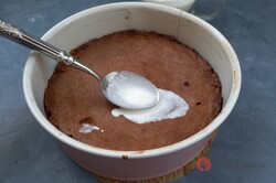 Excellent recipe for a round cake. Moist cocoa sponge cake with delicious cream ready in 30 minutes., step 1