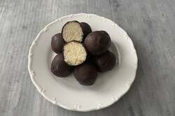 The quickest Christmas recipe. Unbaked coconut bites made from 3 ingredients., step 2