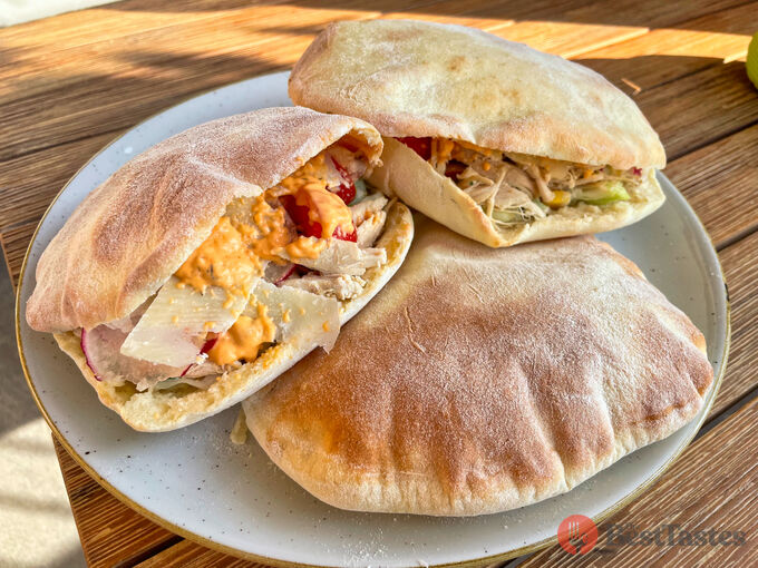 Recipe Real Turkish pita bread, which you have ready in a few minutes