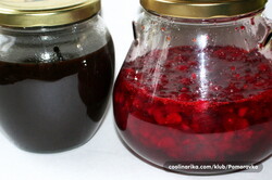 Recipe preparation Homemade cranberry holiday liqueur, step 2