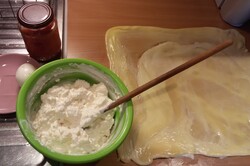 Recipe preparation Stuffed cheese roulade, step 6