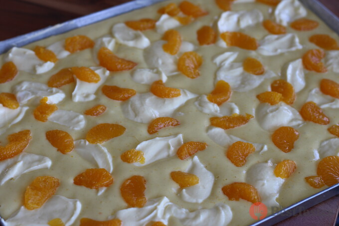 Recipe Bun cake with mascarpone and tangerines