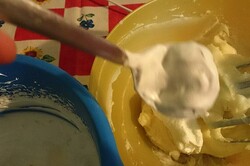 Recipe preparation No-bake cake with vanilla cream, step 3