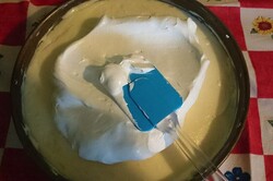 Recipe preparation No-bake cake with vanilla cream, step 10