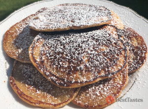Recipe 7-minute Krakow apple pancakes. Perfect soft pancakes ready immediately.