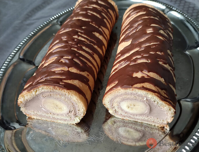 Recipe Chocolate and banana have always belonged together. This roulade will please your taste buds.